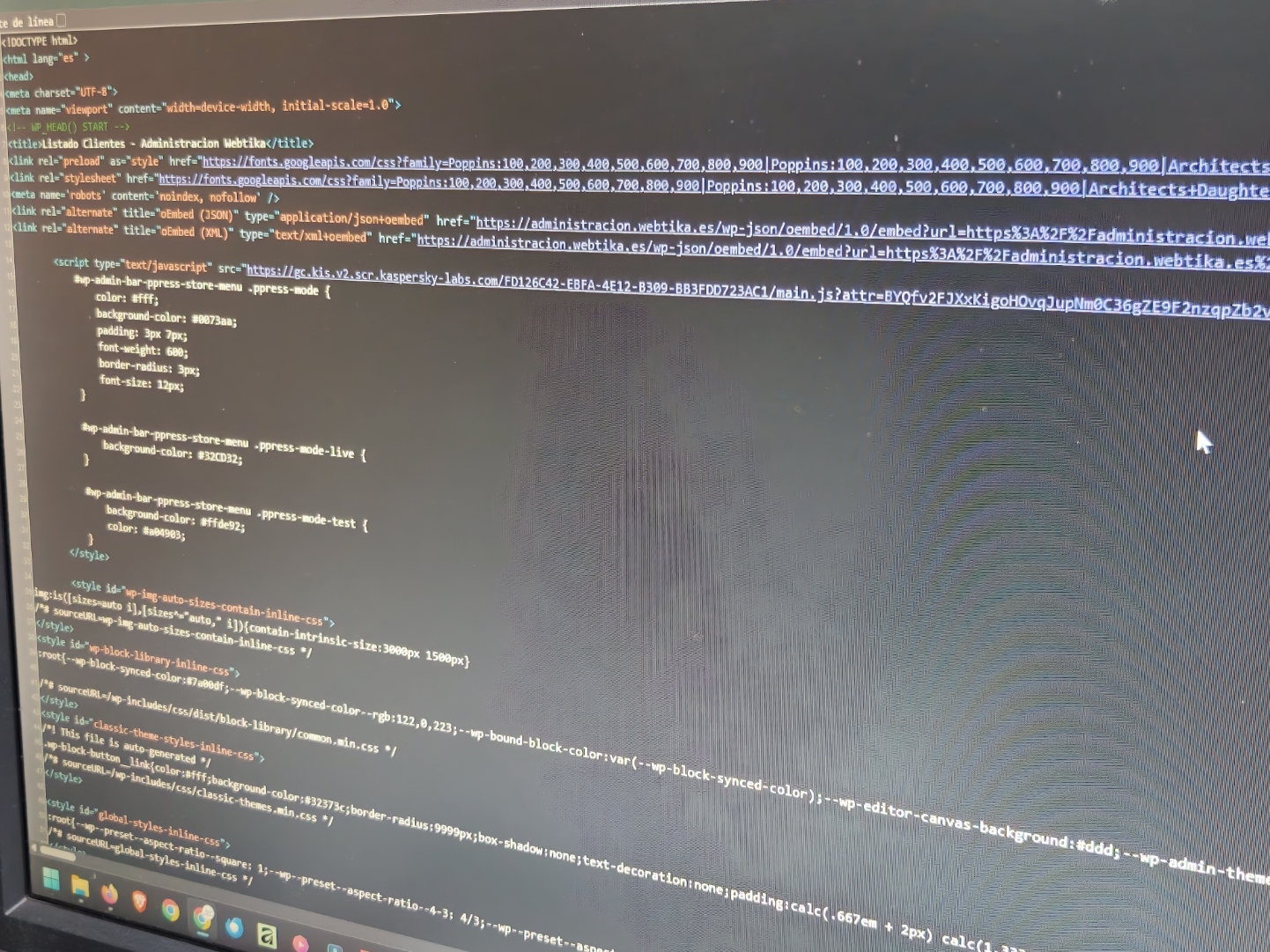 Código fuente de una página web WordPress optimizada para SEO por Webtika